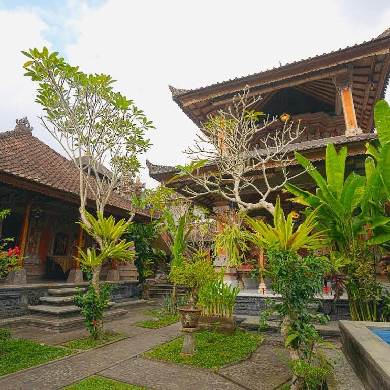 Aura Bisma Guesthouse ウブド エクステリア 写真