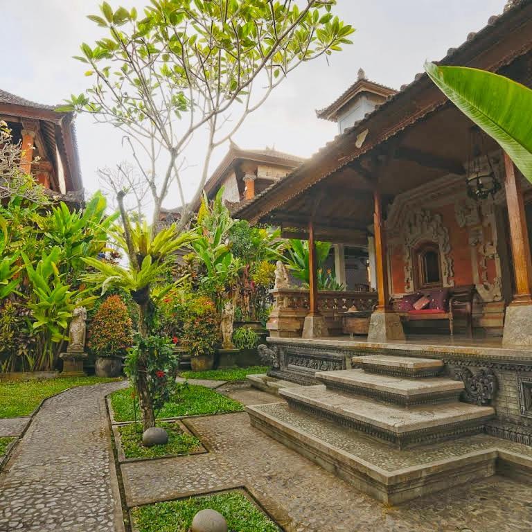 Aura Bisma Guesthouse ウブド エクステリア 写真
